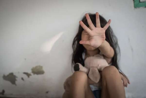 Condenan a 12 años de cárcel a un hombre que abusó de su sobrina - ABC en el Este - ABC Color