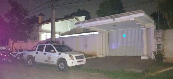 Joven encontrado muerto en una vivienda habría fallecido por atragantamiento | 1000 Noticias