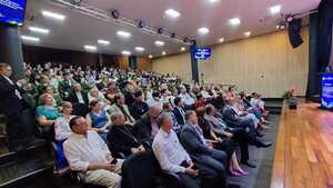 EMBAJADOR DE UCRANIA DISERTÓ EN LA UNIVERSIDAD AUTÓNOMA DE ENCARNACIÓN - Itapúa Noticias