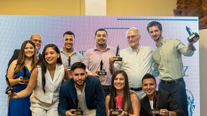 Premian a periodista de Última Hora por labor informativa