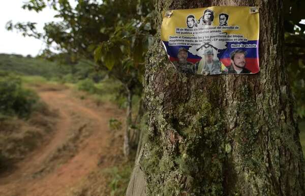 Colombia investiga si ataque a helicóptero ecuatoriano fue cometido por disidentes de FARC - Mundo - ABC Color