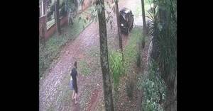 [VIDEO] La poli investiga: filmaron a arriero cuando subía a la fuerza a una mujer en un vehículo