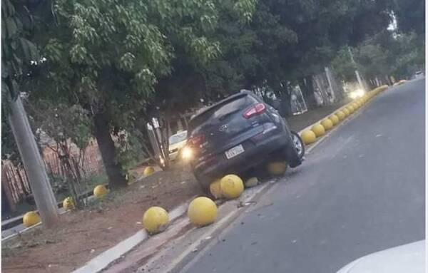 [VIDEO] Quiso adelantarse y terminó por "las bolas de San Lorenzo"