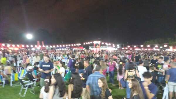 Multitudinaria concurrencia en el Natsumatsuri 2024