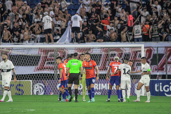 Olimpia derrotó 2-1 a 2 de Mayo - Oasis FM 94.3