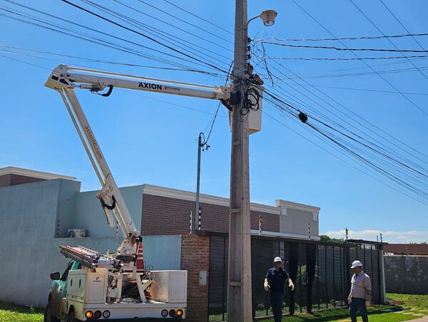 La ANDE analiza ajustes de tarifa para mejorar el servicio · Radio Monumental 1080 AM