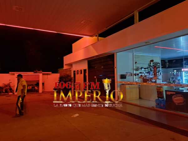 Delincuentes reducen a guardia y se llevan dinero de un surtidor en el barrio María Victoria - Radio Imperio 106.7 FM