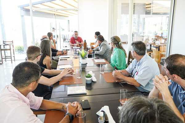 Encuentro productivo autoridades encarnacenas y la Ministra de Turismo