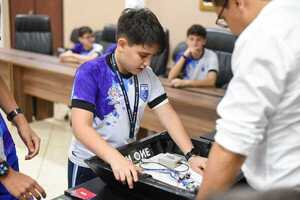 Jóvenes de CDE participarán en competencia de robótica - La Clave