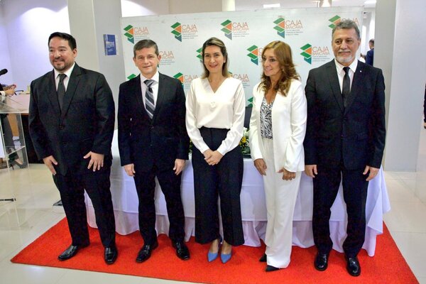Asumieron las nuevas autoridades de la Caja Bancaria - .::Agencia IP::.