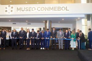 Ministro César Diesel participó en el acto de reapertura del Museo Conmebol