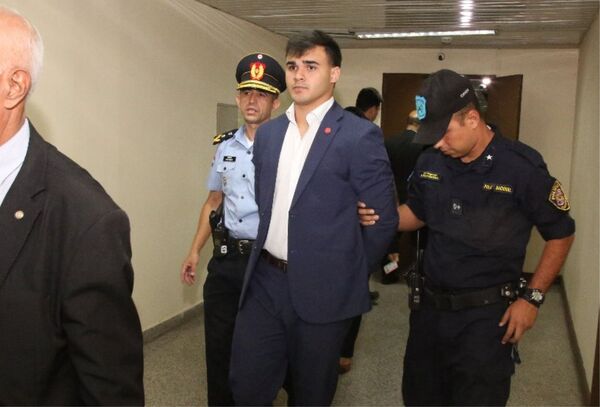 Raúl Zapag afirma que Marcello Fretes "no puede ser representante de nadie mientras no se someta a tratamiento" - Megacadena - Diario Digital
