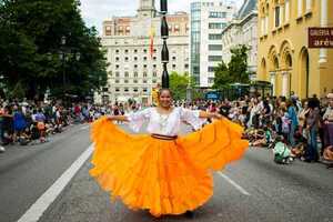 Kathia Coronel: “Nuestras danzas son muy apreciadas en España y son  una manera de sobrellevar nuestra lejanía”  - .::Agencia IP::.
