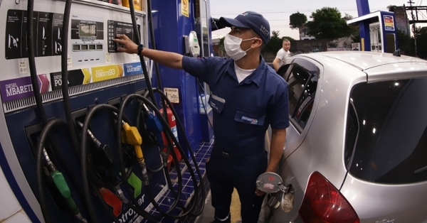Petropar no incrementará precios de combustibles por dos meses, confirma presidente Peña