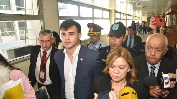 Joven procesado por golpiza al hijo de Zapag se candidata a miembro del Ceduna con Tratito Ovelar