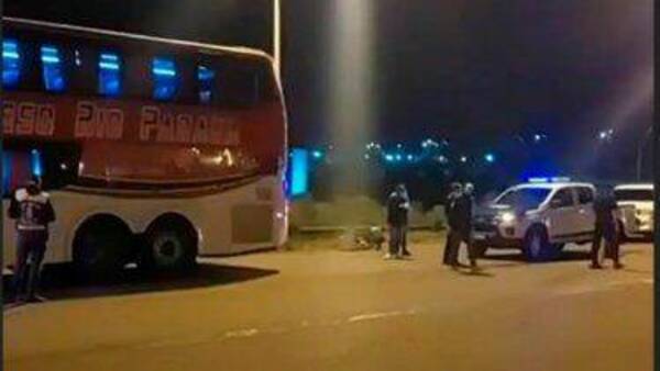 Venía a bordo de un bus de larga distancia cuando la muerte se lo llevó de manera espantosa