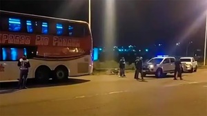 Paraguayo es asesinado en un atentado contra un colectivo en Argentina - Noticiero Paraguay