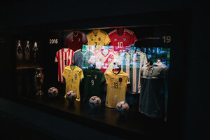 Versus / La historia del fútbol sudamericano cobra vida con el nuevo museo de la Conmebol