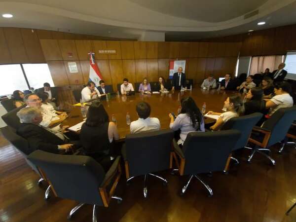 Duro reclamo al Gobierno por apurar Hambre cero, sin consultar a expertos - Política - ABC Color