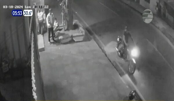 Ladrón llevó moto en marcha frente a su dueño | Telefuturo