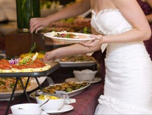 Imputan a cocineros por intoxicación masiva en boda · Radio Monumental 1080 AM
