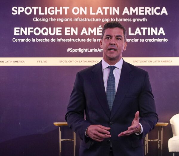Paraguay está listo para acelerar su desarrollo, dice Peña ante inversionistas extranjeros - El Trueno