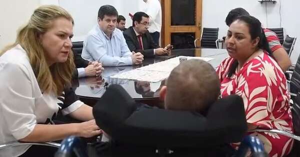 Diario HOY | Salud inicia otro proceso de compra de silla postural para Fabio