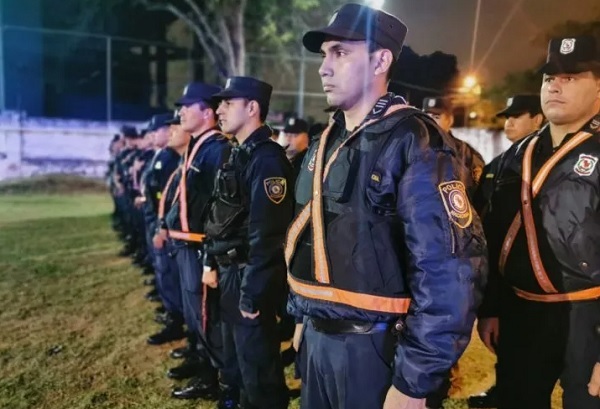 Polémica por permanencia de policías “blanqueados” en proyecto de reforma