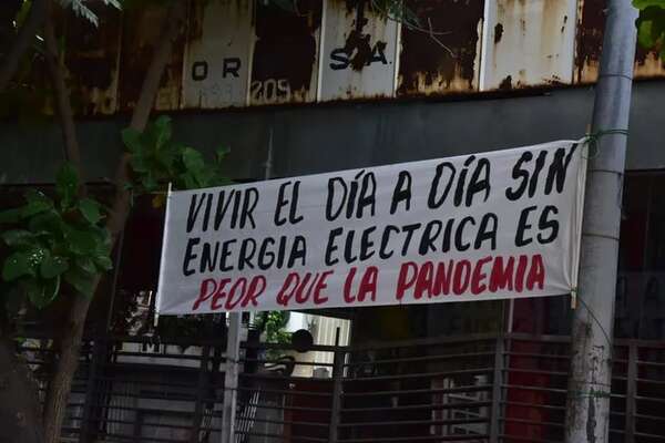 Defensoría habilita teléfono para presentar denuncias por cortes de energía de ANDE - Nacionales - ABC Color