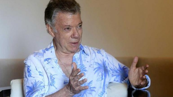 Investigan a Juan Manuel Santos por presunto "saqueo" del galeón español San José