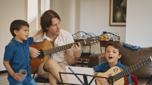 Invitan a una función especial de la cinta Living Bach