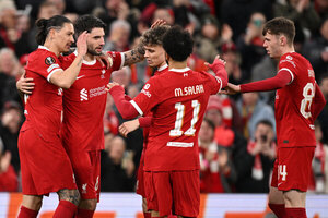 Versus / Liverpool ayuda a desarrollar una IA para las tácticas en los tiros de esquina