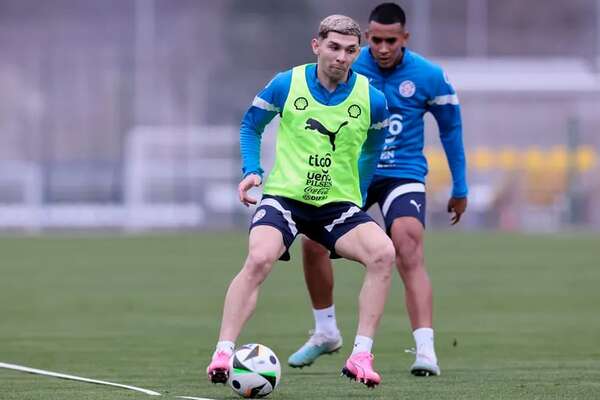 Primera movilización paraguaya en Sochi - Fútbol - ABC Color