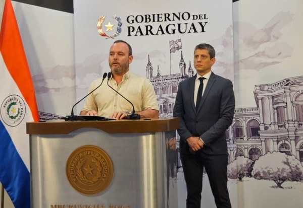 Se analizará impacto medioambiental del crecimiento de servicentros, anuncia titular del MADES - ADN Digital