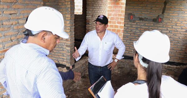 La Nación / “Queremos tener una relación lógica entre gastos e inversiones”, dice Baruja