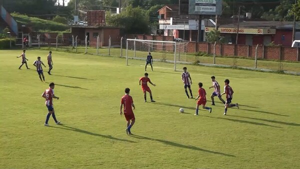 Inferiores de Encarnación FC disputaron amistoso con elub "RI 3 Corrales" de Ciudad del Este.