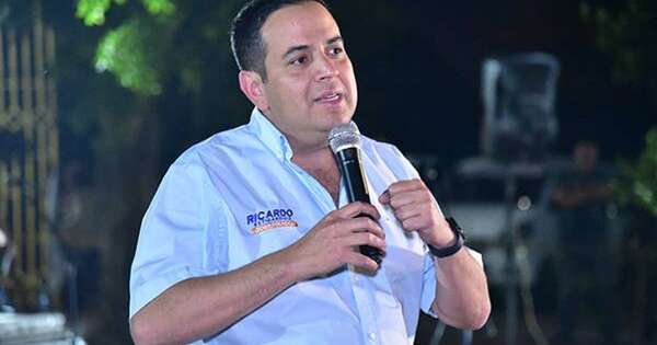 Diario HOY | Ricardo Estigarribia ubicó hasta a su exsuegra en la municipalidad