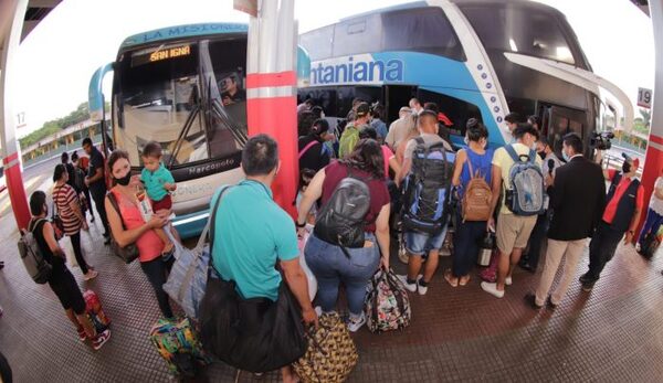 No reajustarán precios de pasajes del transporte público al interior durante la Semana Santa