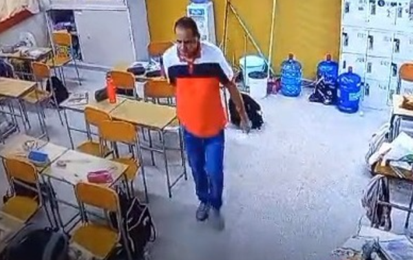 Ladrón ingresó a colegio en pleno horario de clases y se llevó 9 celulares - Noticiero Paraguay