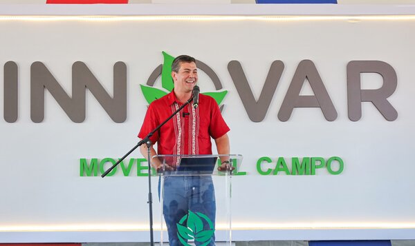 Peña alienta modernización de la pequeña agricultura: "En el campo está la solución para los problemas del Paraguay" - .::Agencia IP::.