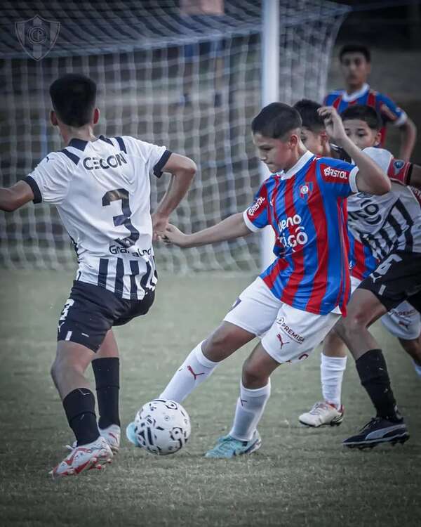 Sub 13: Cerro y Libertad se repartieron puntos y comparten la cima - Fútbol - ABC Color