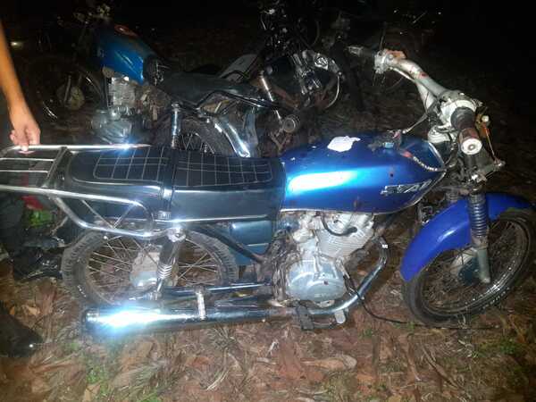Motociclista embistió a mujer y su pequeño hijo en Trinidad