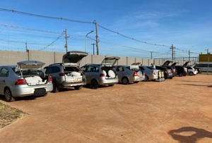 Policía Civil incauta 10 coches cargados con productos de contrabando - Radio Imperio 106.7 FM