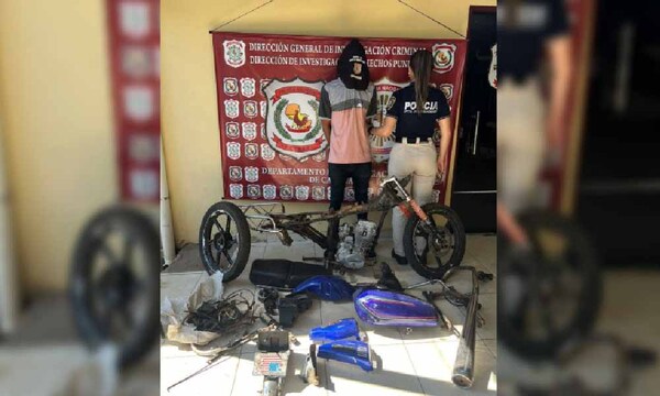 Recuperan motocicleta que fue hurtada del estacionamiento del Hospital de Coronel Oviedo – Prensa 5
