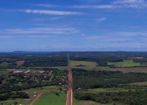 Pavimentación asfáltica que conecta a Puerto Campichuelo con la ruta PY06 está por concluir - .::Agencia IP::.