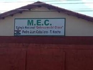 Falta de provisión de agua de la ESSAP afecta a la Escuela y Colegio Defensores del Chaco - Radio Imperio 106.7 FM