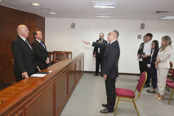 Juez Penal de Delitos Económicos juró ante ministros de la Corte Suprema de Justicia