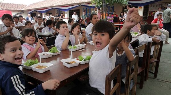 Diputados aprueban proyecto de ley «Hambre cero en las escuelas»