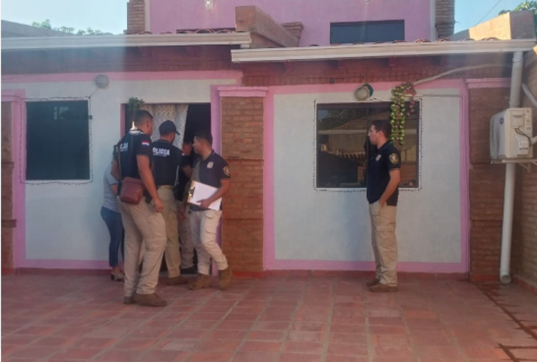Estafa en playa de autos: evidencias comprometen seriamente a juez de paz