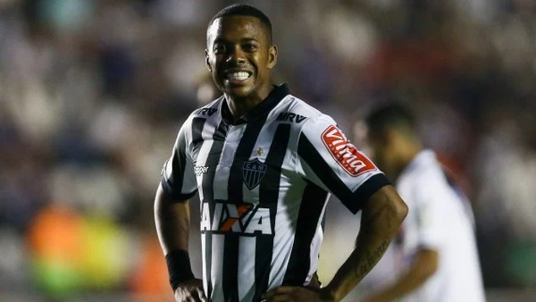 Tribunal ordena que «Robinho» cumpla en Brasil su condena por violación que se le impuso en Italia